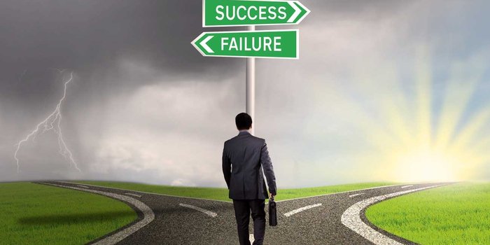 کامیابی اور ناکامی کی داستانیں کیسے جنم لیتی ہیں؟